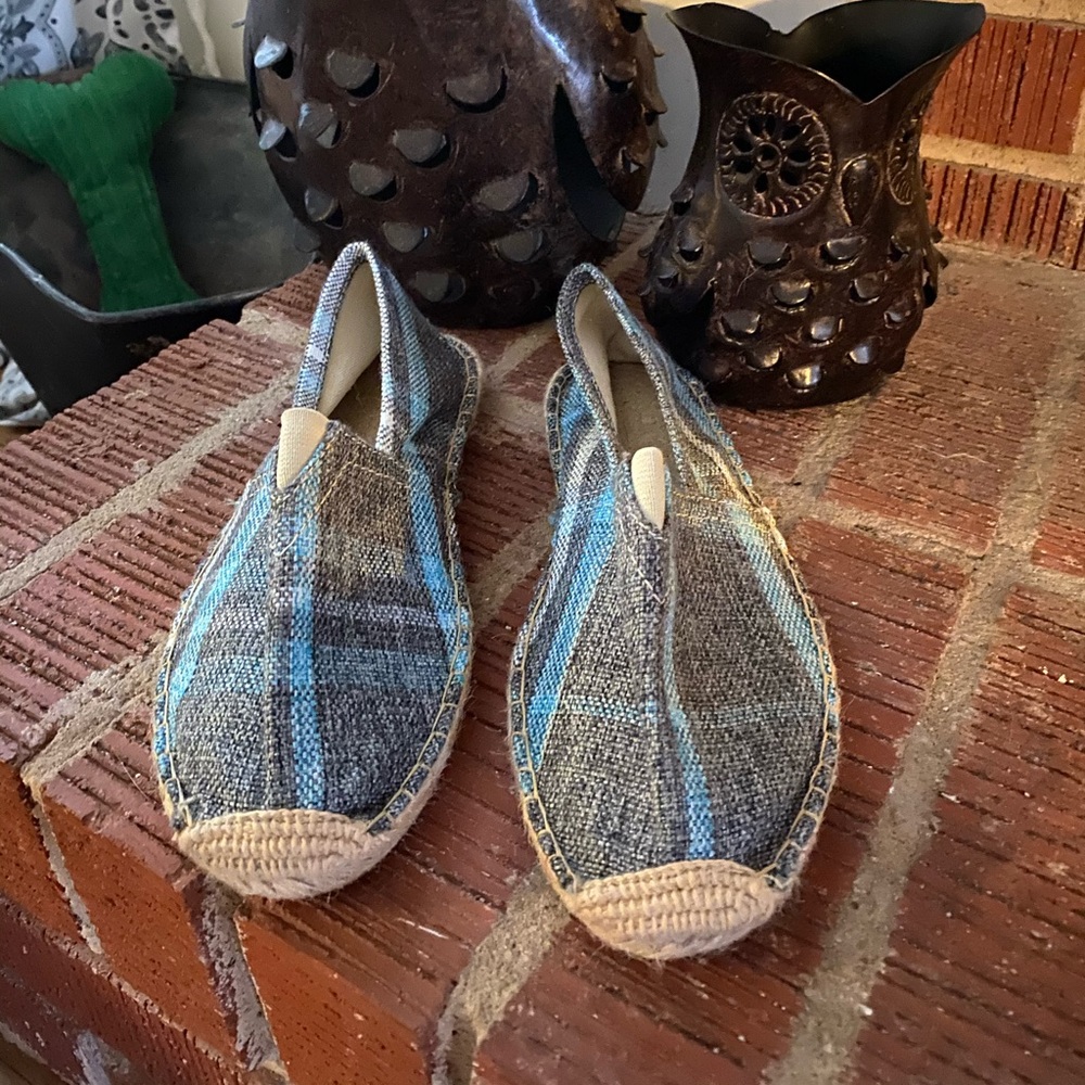 Women’s casual flat loafers